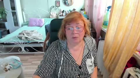 Flowerlower online show from 05-12-26, 06:21