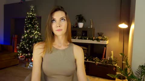 Snapshot of flowerr_powerr chatting on 12-20-24, 10:11 Katrin online show from 12-20-24, 10:11