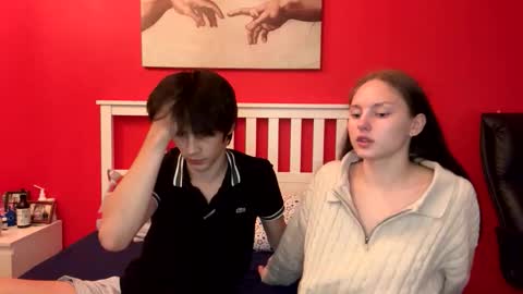 Snapshot of flowerscouple chatting on 09-23-25, 02:31 flowerscouple online show from 09-23-25, 02:31