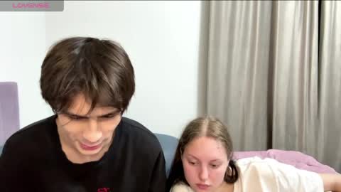 flowerscouple online show from 05-26-26, 10:28
