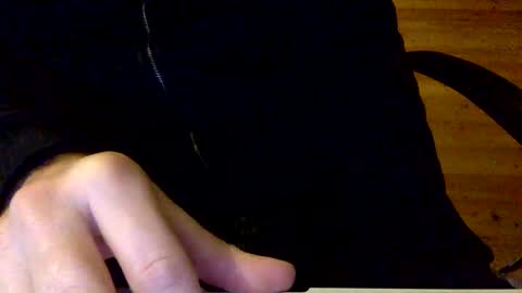 Snapshot of flowmover chatting on 02-19-25, 08:41 flowmover online show from 02-19-25, 08:41