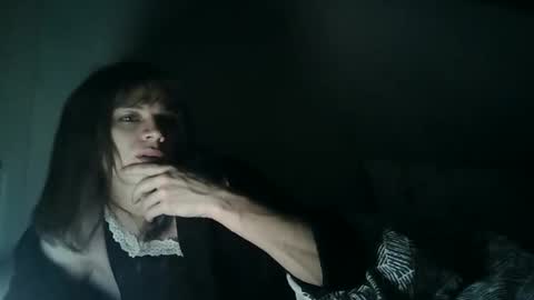 Snapshot of flowpinou chatting on 01-06-25, 03:20 Emmy online show from 01-06-25, 03:20