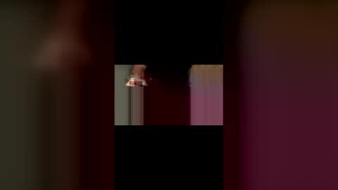 Snapshot of floxc chatting on 11-28-25, 09:45 floxc online show from 11-28-25, 09:45