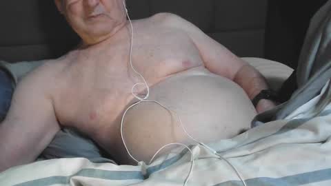 FLshowman online show from 02-12-25, 01:30