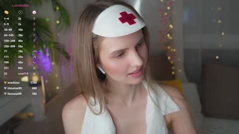 Snapshot of fluffy_angel chatting on 12-28-24, 03:15 Adeline online show from 12-28-24, 03:15