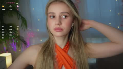 Snapshot of fluffy_angel chatting on 01-28-25, 08:04 Adeline online show from 01-28-25, 08:04