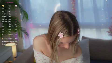 Snapshot of fluffy_angel chatting on 02-06-25, 11:10 Adeline online show from 02-06-25, 11:10