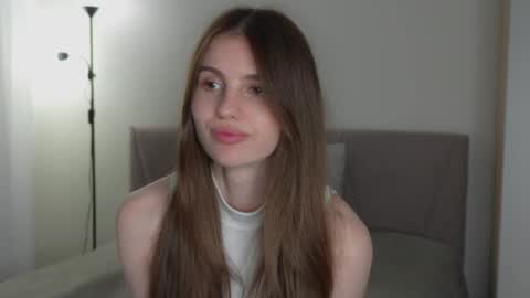 Snapshot of fluffy_angel chatting on 04-16-26, 05:36 Adeline online show from 04-16-26, 05:36
