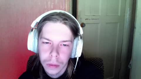 Snapshot of fluffy_boney chatting on 12-15-24, 03:13 Alexey online show from 12-15-24, 03:13