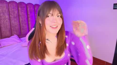  FLUFFY BUBBLE  online show from 12-22-25, 04:31