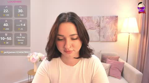 Lina online show from 03-31-26, 11:49