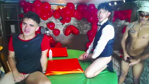 Snapshot of flyckers chatting on 03-03-25, 12:48 flyckers online show from 03-03-25, 12:48