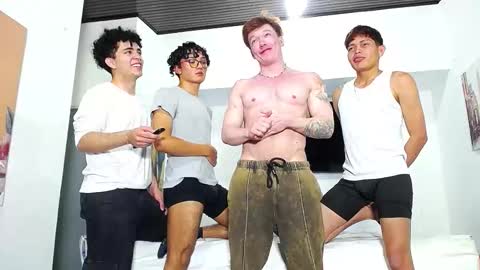 Snapshot of flyckers chatting on 11-07-25, 10:21 flyckers online show from 11-07-25, 10:21