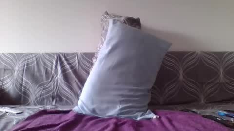 flylen online show from 09-21-25, 07:32