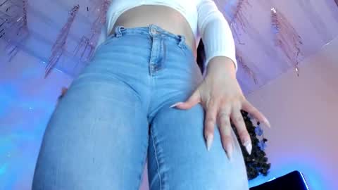 lia online show from 09-09-25, 10:42