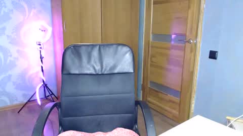 Snapshot of fofhcf chatting on 02-18-25, 05:53 Molli  Ready for any play with you. Hottest show in pvt  Help a student earn big tokens  online show from 02-18-25, 05:53