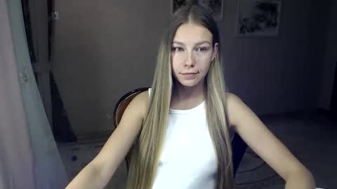 Snapshot of fofhcf chatting on 09-20-25, 08:43 Molli  Ready for any play with you. Hottest show in pvt  Help a student earn big tokens  online show from 09-20-25, 08:43