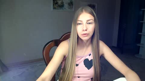 Snapshot of fofhcf chatting on 10-06-25, 02:03 Molli  Ready for any play with you. Hottest show in pvt  Help a student earn big tokens  online show from 10-06-25, 02:03