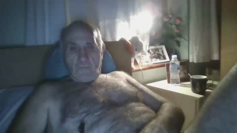 Snapshot of follador1001 chatting on 07-26-26, 10:38 follador1001 online show from 07-26-26, 10:38