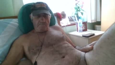 Snapshot of follador1001 chatting on 07-28-26, 07:37 follador1001 online show from 07-28-26, 07:37