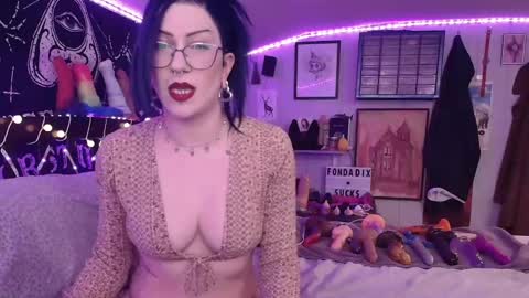 Fonda Dix online show from 01-14-25, 07:59