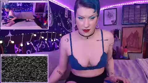 Fonda Dix online show from 11-19-25, 07:19