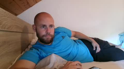 Martin Grob online show from 07-12-26, 07:32