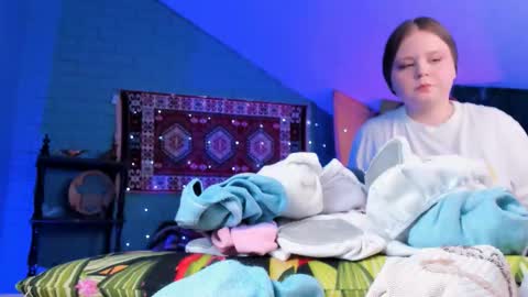 Molly online show from 03-29-26, 04:01