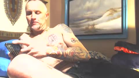 Snapshot of forestfuckers69 chatting on 11-27-25, 04:03 forestfuckers69 online show from 11-27-25, 04:03