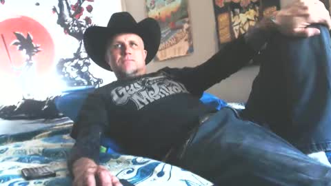 Snapshot of forestfuckers69 chatting on 02-19-26, 11:23 forestfuckers69 online show from 02-19-26, 11:23