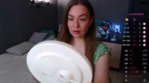 Julia online show from 06-13-26, 06:22