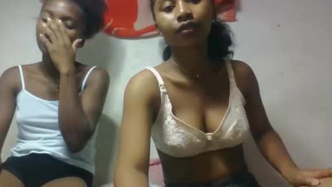 Snapshot of fotsychan chatting on 12-14-25, 11:04 fotsychan online show from 12-14-25, 11:04