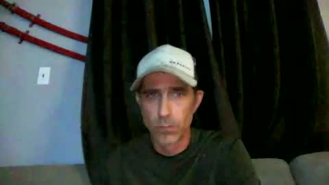 Snapshot of fouraide42 chatting on 06-06-26, 02:16 fouraide42 online show from 06-06-26, 02:16