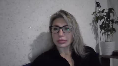 Snapshot of fox_red_lady7 chatting on 12-21-25, 12:56 fox_red_lady7 online show from 12-21-25, 12:56