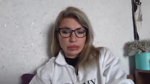 Snapshot of fox_red_lady7 chatting on 01-19-26, 10:30 fox_red_lady7 online show from 01-19-26, 10:30