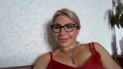 fox_red_lady7 online show from 05-29-26, 07:50