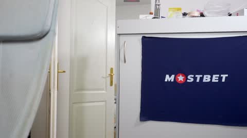 CUSTOM PHOTOS AND VIDEOS -  online show from 12-12-24, 05:59