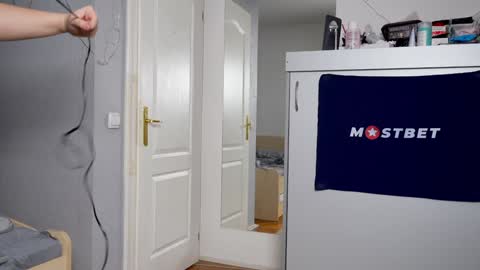 CUSTOM PHOTOS AND VIDEOS -  online show from 01-10-25, 12:26