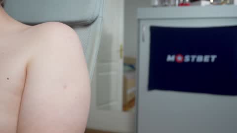 CUSTOM PHOTOS AND VIDEOS -  online show from 01-26-25, 11:17