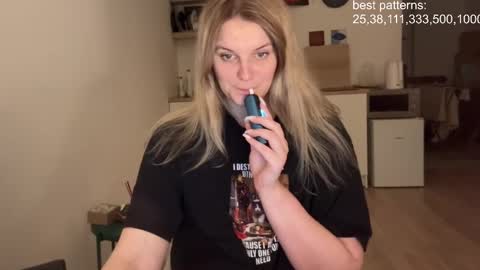 i am your baby Alien  online show from 02-15-25, 05:39