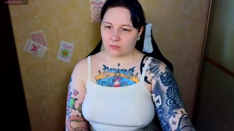 Snapshot of foxgirlandmerguis chatting on 07-02-26, 06:41 Belinda online show from 07-02-26, 06:41