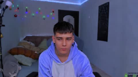 Snapshot of foxicfu chatting on 01-09-25, 03:23 Foxicfu online show from 01-09-25, 03:23