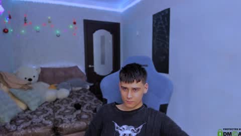 Snapshot of foxicfu chatting on 01-13-25, 12:56 Foxicfu online show from 01-13-25, 12:56