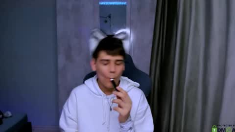 Snapshot of foxicfu chatting on 02-10-25, 12:50 Foxicfu online show from 02-10-25, 12:50