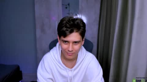 Snapshot of foxicfu chatting on 03-01-25, 10:45 Foxicfu online show from 03-01-25, 10:45