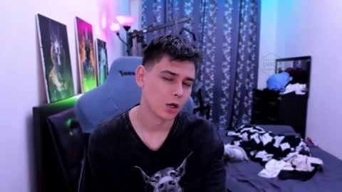 Snapshot of foxicfu chatting on 09-20-25, 12:50 Foxicfu online show from 09-20-25, 12:50