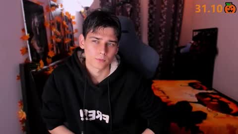 Snapshot of foxicfu chatting on 10-28-25, 06:21 Foxicfu online show from 10-28-25, 06:21