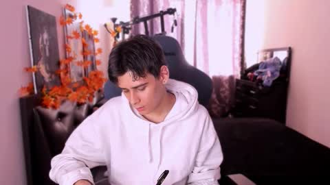 Snapshot of foxicfu chatting on 11-07-25, 04:12 Foxicfu online show from 11-07-25, 04:12