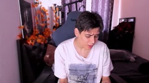 Snapshot of foxicfu chatting on 11-11-25, 06:24 Foxicfu online show from 11-11-25, 06:24