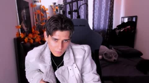 Snapshot of foxicfu chatting on 11-26-25, 09:10 Foxicfu online show from 11-26-25, 09:10